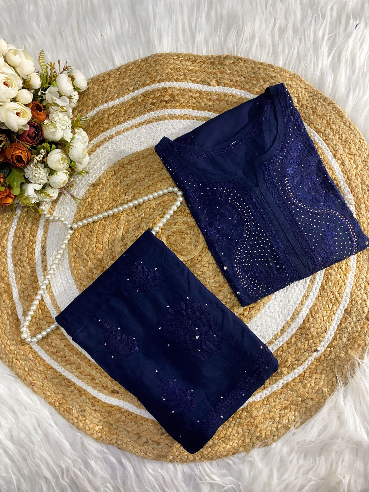 NIRAALO Suit Set with Premuim Mukaish Work
